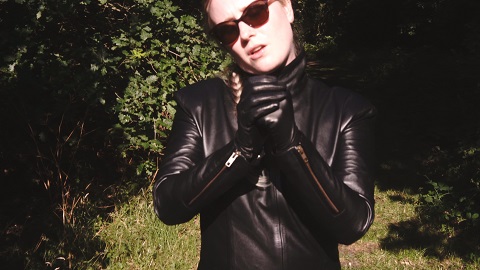 girl-in-leather-gloves