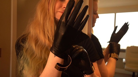 girl-in-leather-gloves